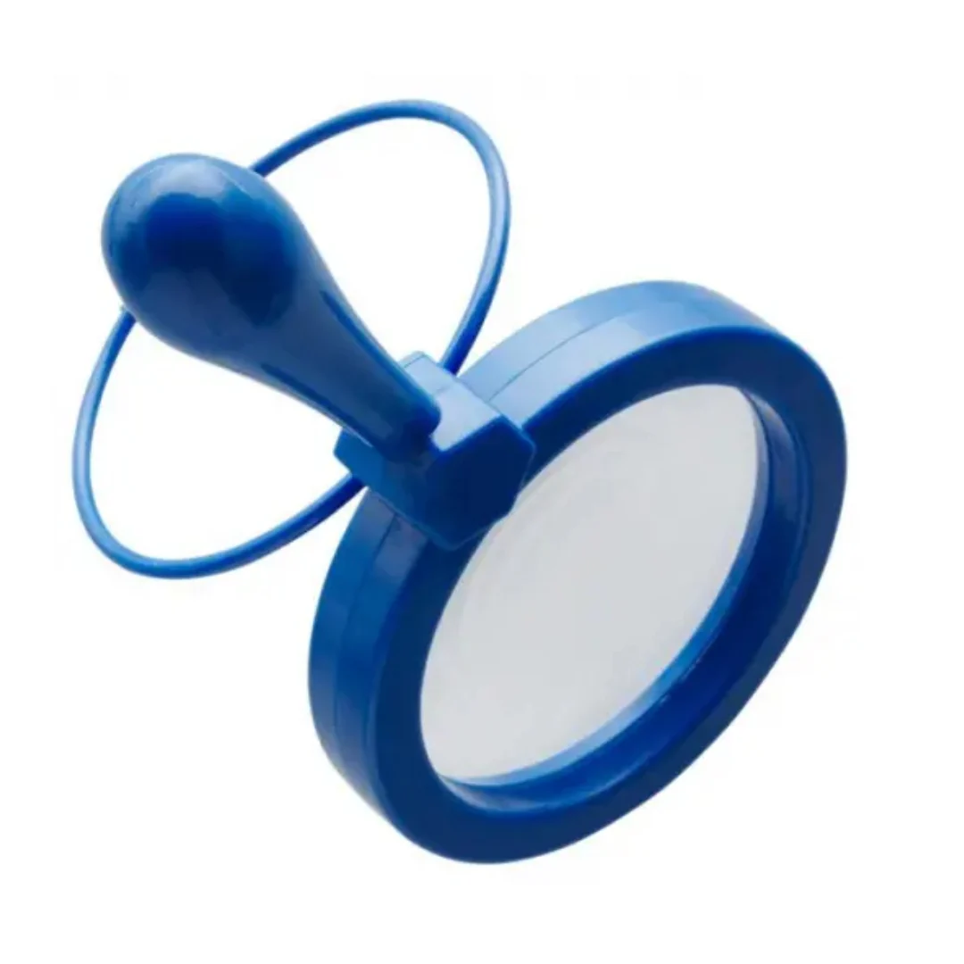 Clever Kidz Jumbo 4x Magnifier with Built-In Stand - Image 2