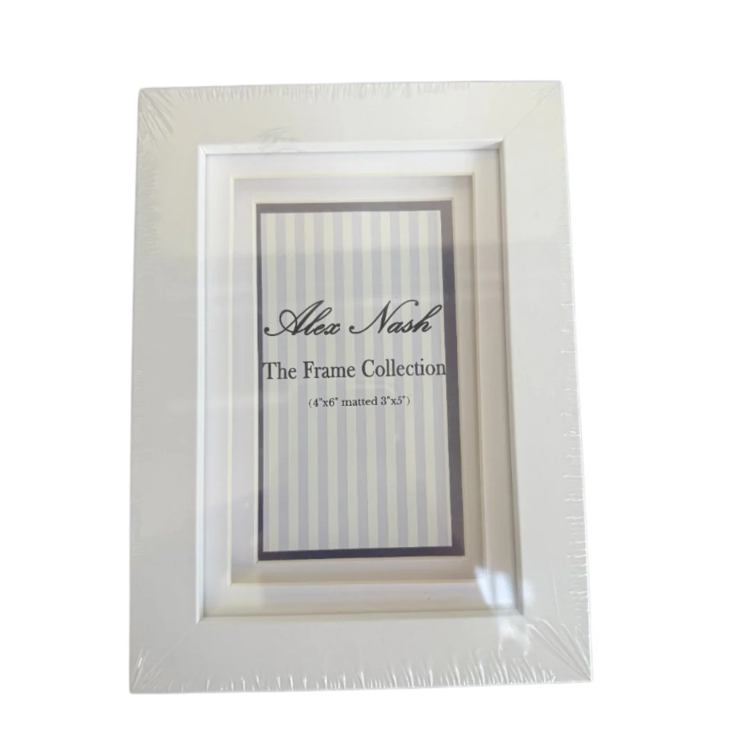 Double Mount Frame – White, 4x6 Inches Matted 3x5 Inches