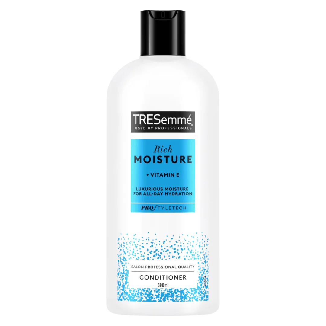 TRESemmé Moisture Rich Conditioner 680ml